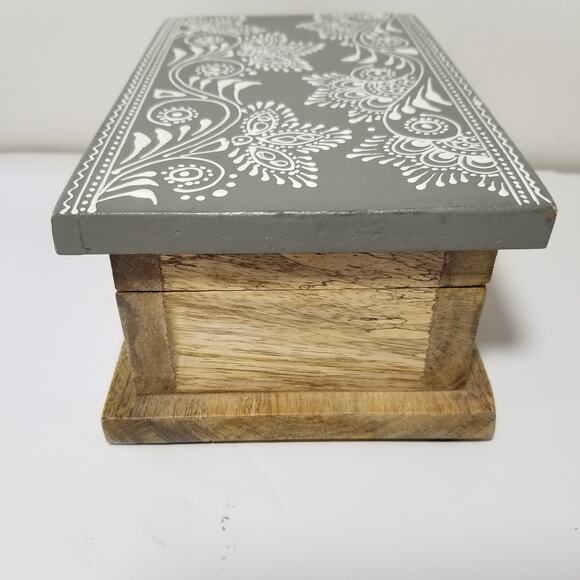 Small jewelry trinket wooden box 3.1469 - Picture 8 of 11